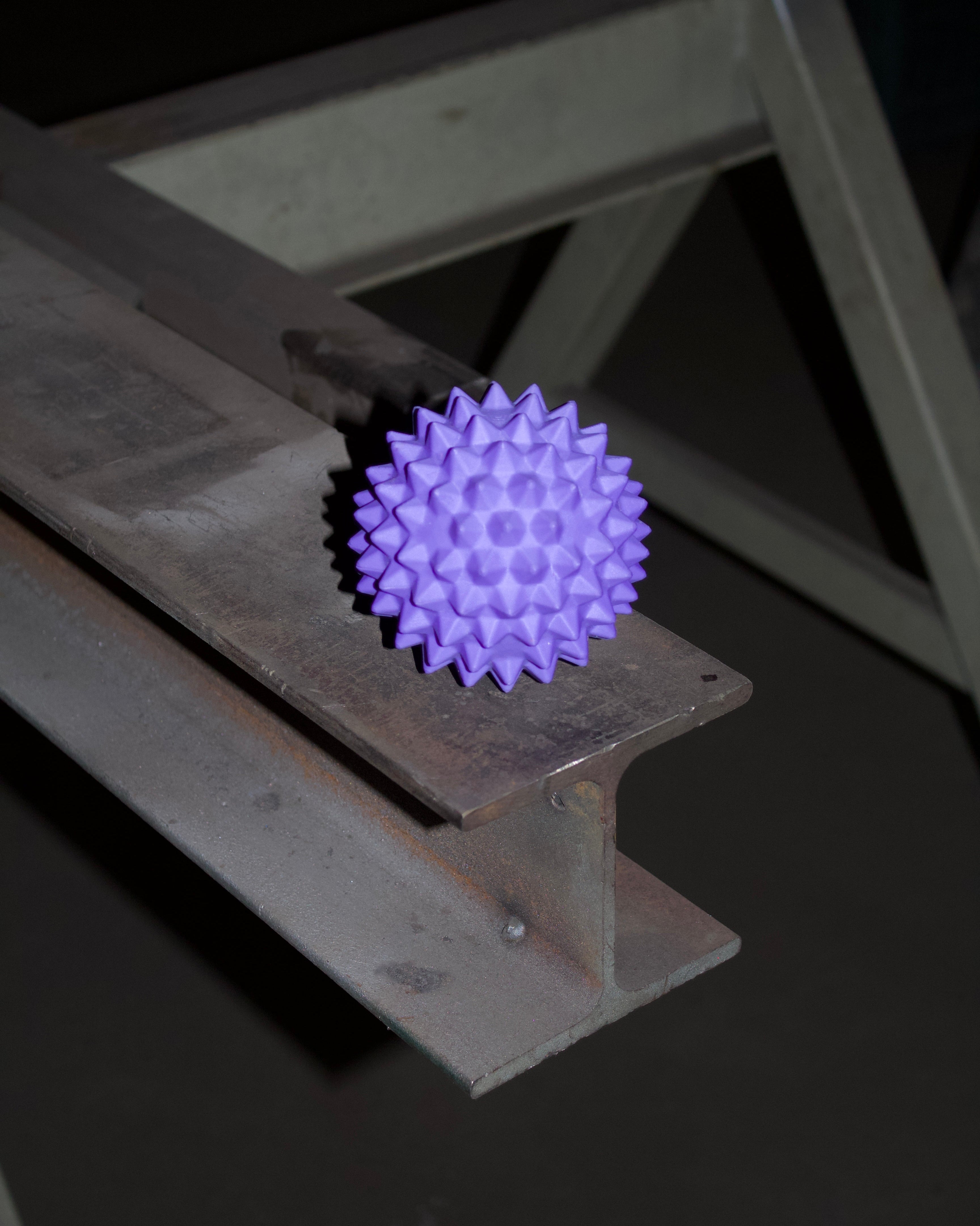 spiky box