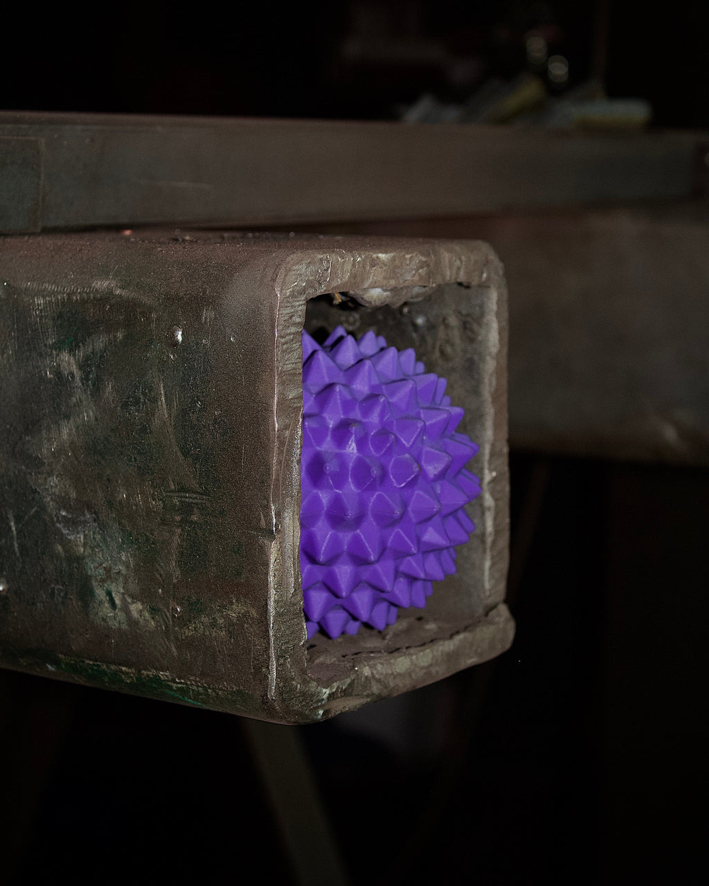 spiky box
